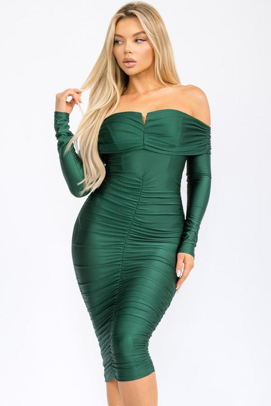 Vestido verde esmeralda es pura elegancia y sofisticación
