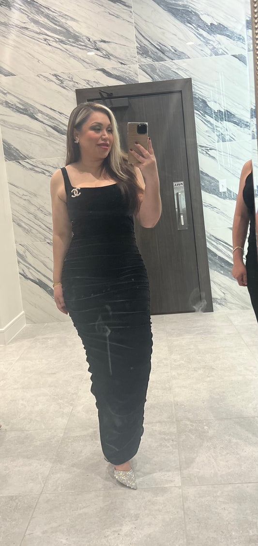 Que Fun - Maxi Black Dress