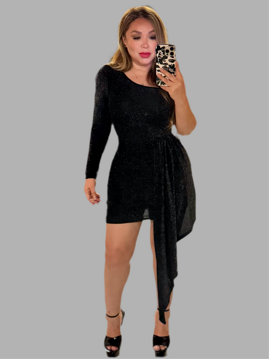 Ester Vestido Asimétrico Negro Brillante