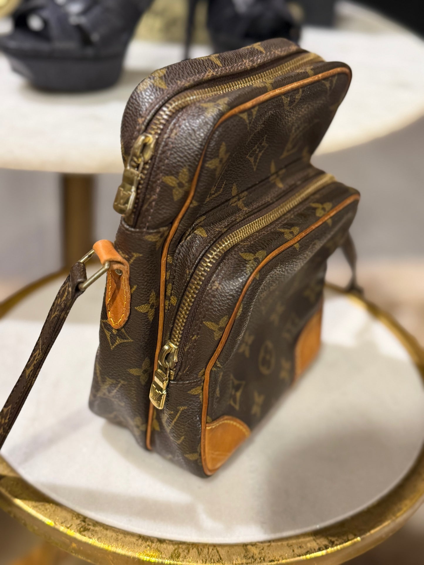 LV Amazone